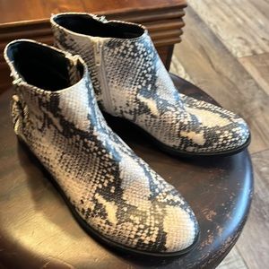 Snake look ankle boots size 7